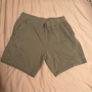 Men’s ALO Yoga khaki -ish shorts 8” inseam